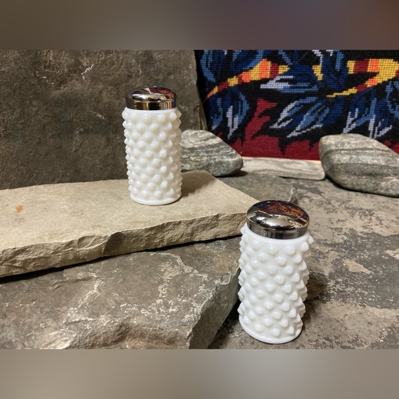 Milk Glass Salt & Pepper Shaker with Textured Studded Scale Pattern - Picture 3 of 11